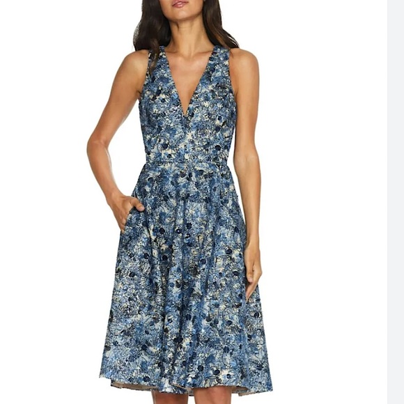 Dress the Population Fit & Flare Sequin Blue/Nude Dress Size: Medium NWT! - Picture 3 of 9